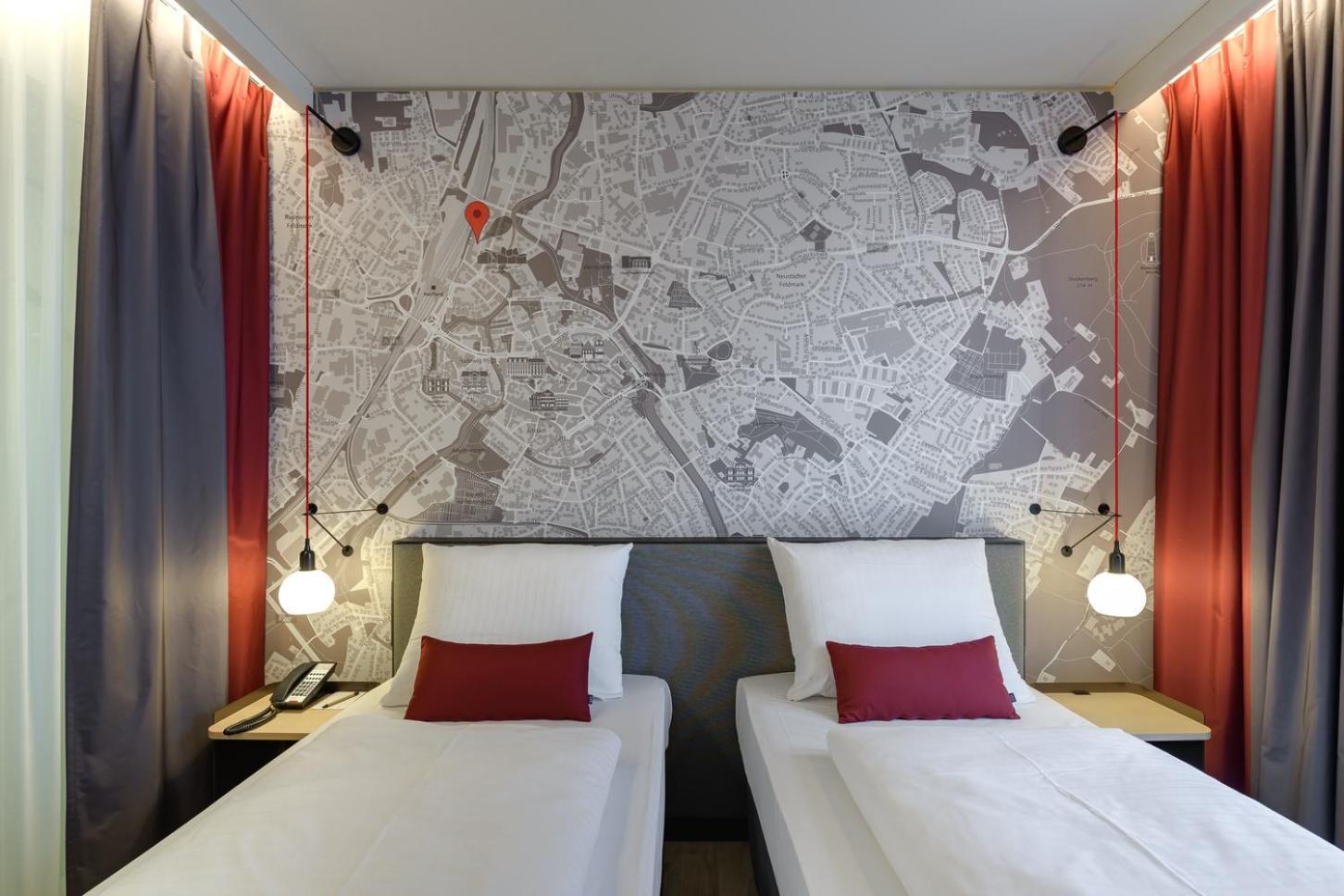 Intercityhotel Herford Esterno foto